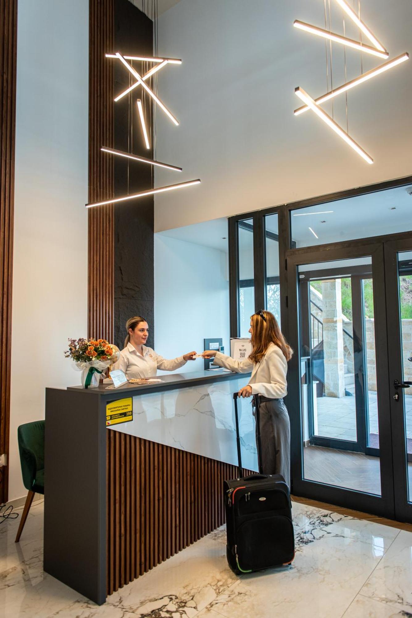 Dishli Hotel & Spa Struga Ngoại thất bức ảnh